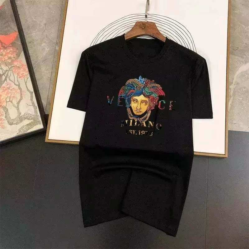Streetwear Brand Aesthetic - T-shirt en coton avec esthétique mythologique