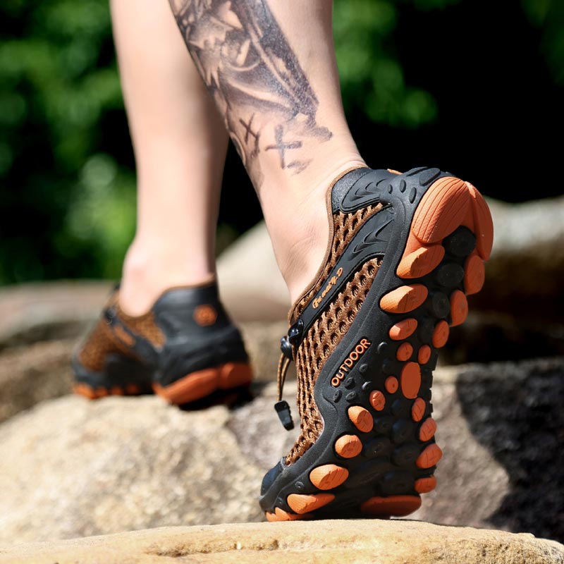 Online Streetwear Brand - Chaussures de sport de montagne pour