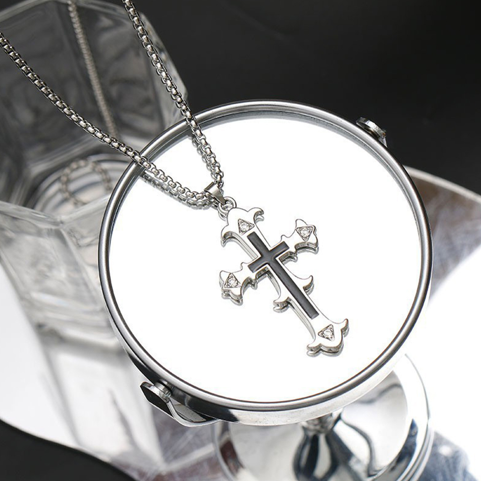 Collier pendentif croix chrome - Chrome Hearts Ring avis et prix